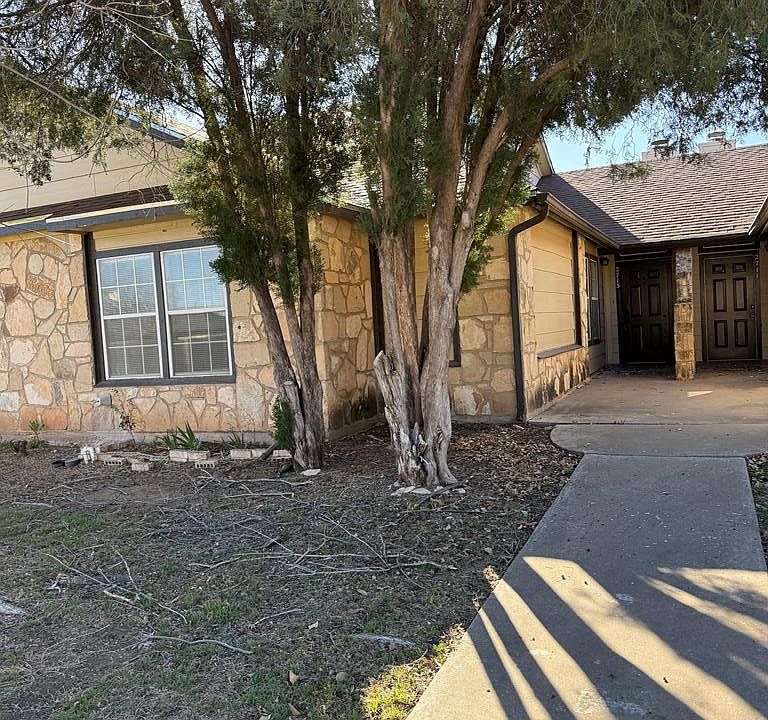 1st image of 2713 Selman Dr