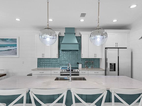 3rd image of 255 Seahorse Cir