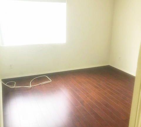 5th image of 1735 Peyton Ave #2264