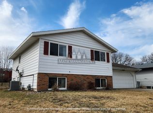 3015 4th Ave NW, Rochester, MN 55901