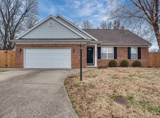 5147 Hedera Dr, Evansville, IN 47711