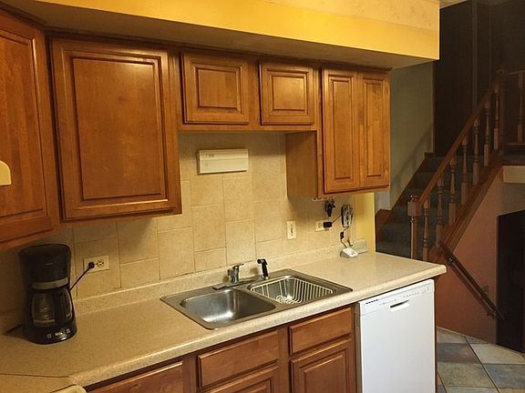 5th image of 4322 142nd St