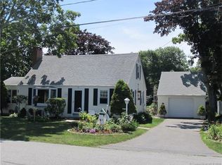48 Whitecap Rd, Niantic, CT 06357