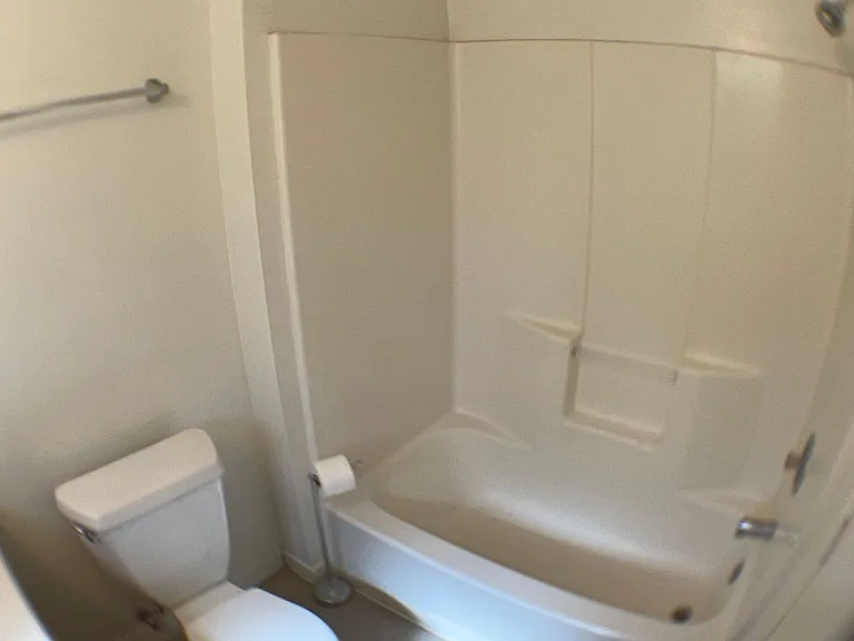 1728 N West St #B — Photo 24