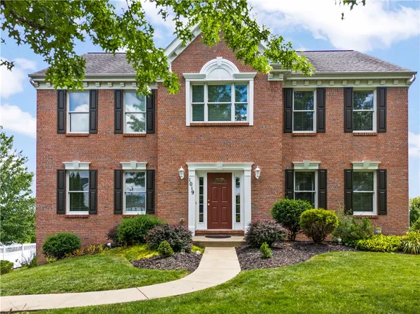 1019 Greenfield Dr, Canonsburg, PA 15317