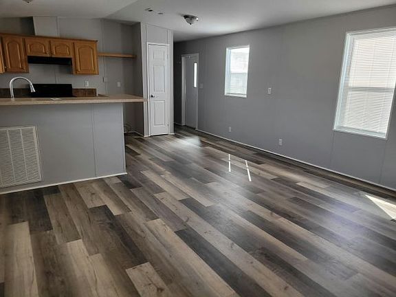 5th image of 1123 Walt Williams Rd #134