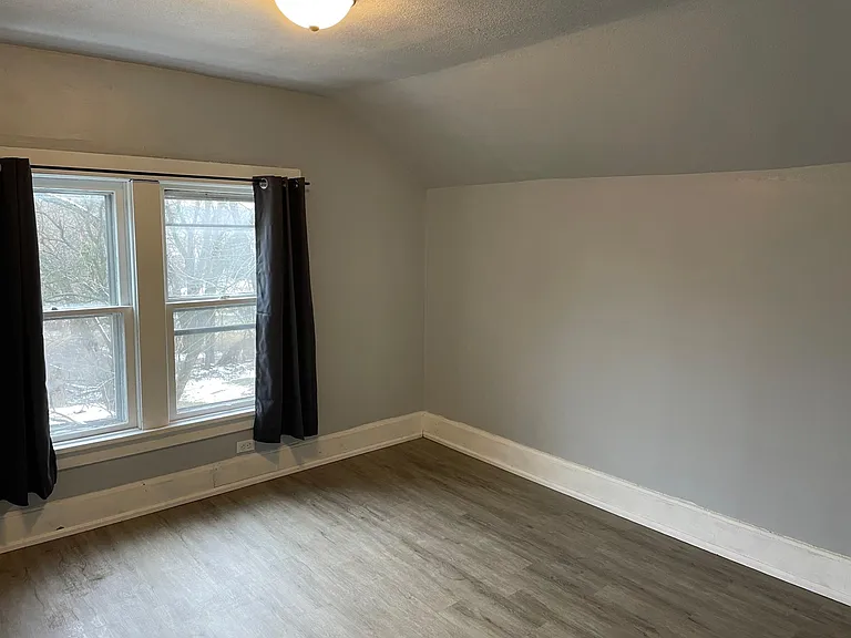 70 Chestnut St — Photo 12