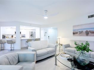 592 Beachwalk Cir #N-202, Naples, FL 34108