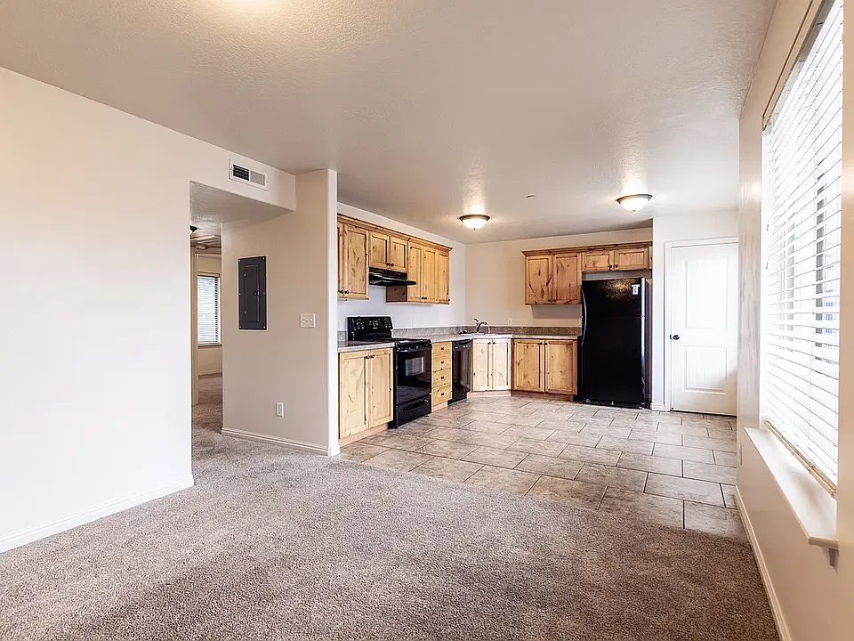 Aspen Grove Apartments