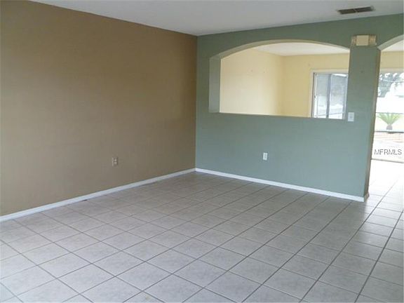 2nd image of 1129 Carey Glen Cir