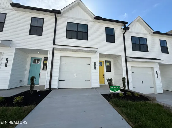 8809 Chapman Triangle Way, Knoxville, TN 37920