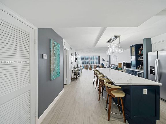 3rd image of 6423 Collins Ave APT 1509