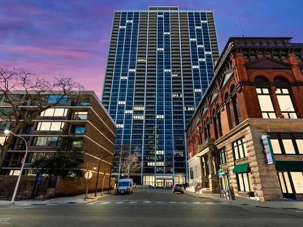 1560 N Sandburg Ter APT 3406, Chicago, IL 60610