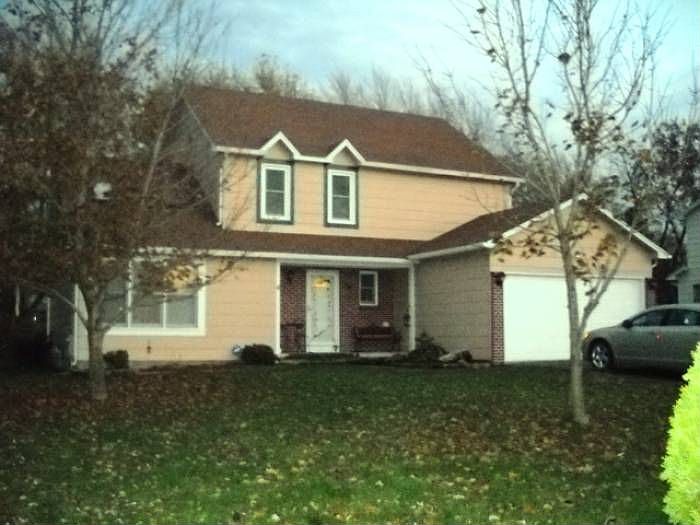 1st image of 12 Sugar Tree Cir