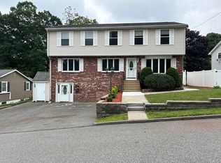 15 Diana St, Worcester, MA 01605