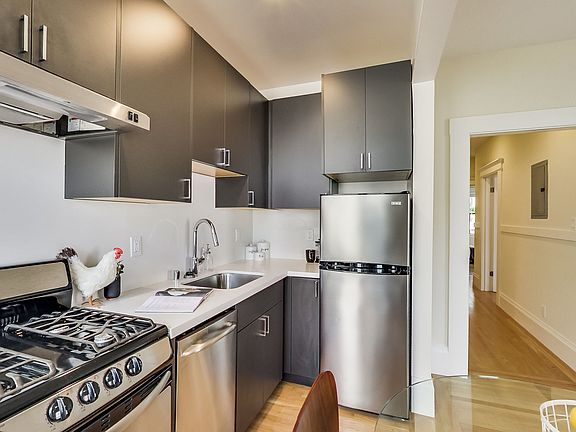 5th image of 35-41 Lafayette St #1043
