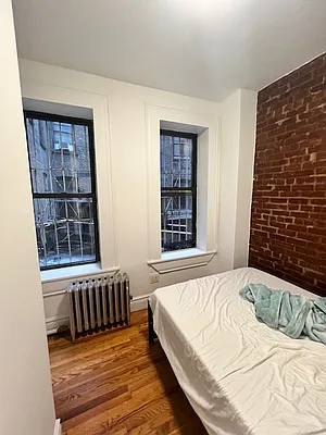 Rented by Manhattan Dwelling Corporation | media 6