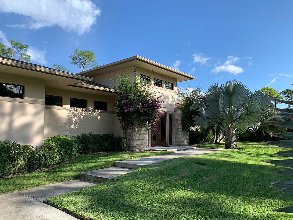 1st image of 24643 Rodas Dr