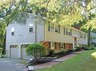 13 Harriman Rd, Merrimac, MA 01860
