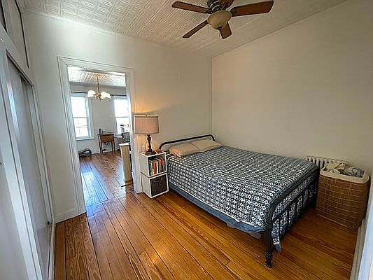 3rd image of 251 Conover St #3