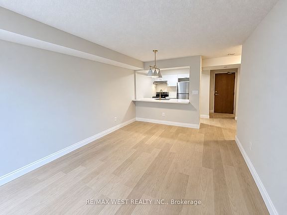 5th image of 3 Hickory Tree Rd #305N