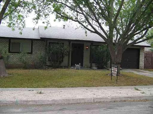 3rd image of 7111 GLEN POINT DR