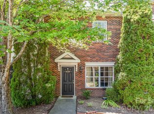 2108 Sardony Ln, Charlotte, NC 28213