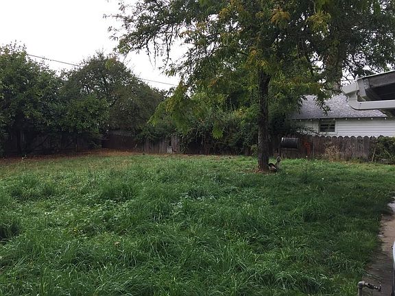 3rd image of 1536 Cloverlawn Dr