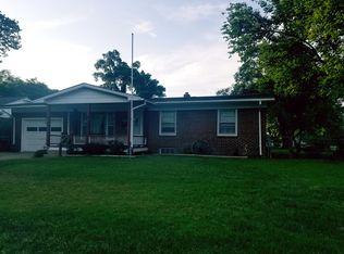 1102 W Alcott St, Wichita, KS 67204