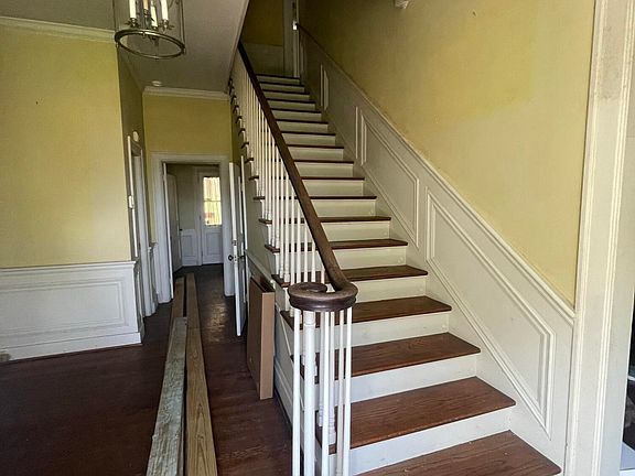 4th image of 500 2nd St
