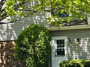 904 Van Buren Ct #904, Vernon Hills, IL 60061
