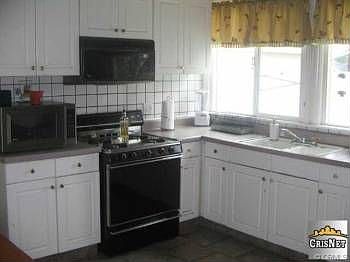 2nd image of 9247 Canterbury Ave
