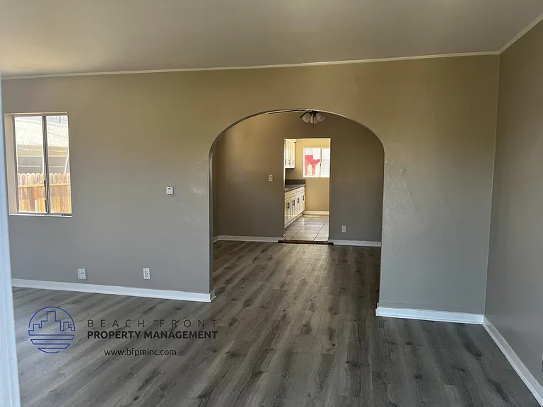 1208 W 166th St — Photo 10