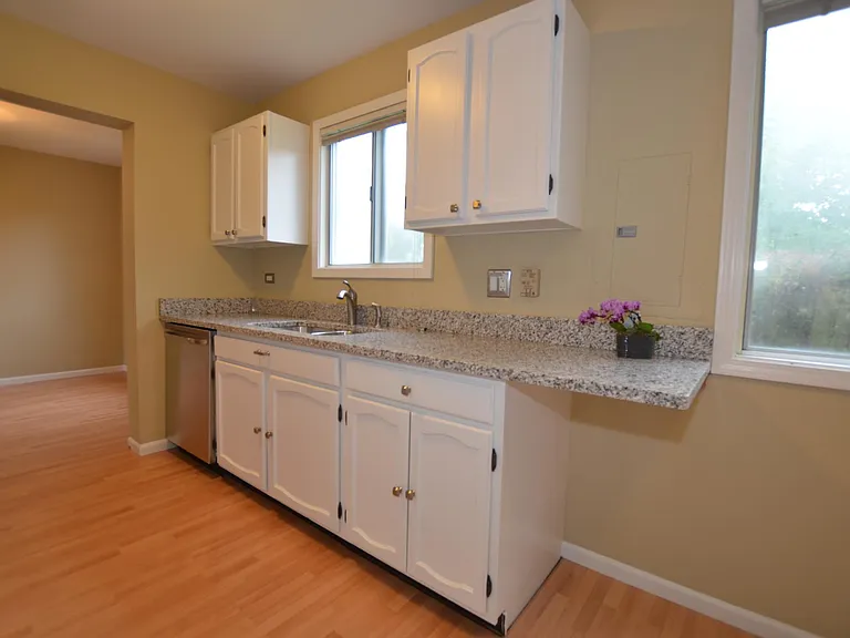 387 Amy Ct — Photo 6