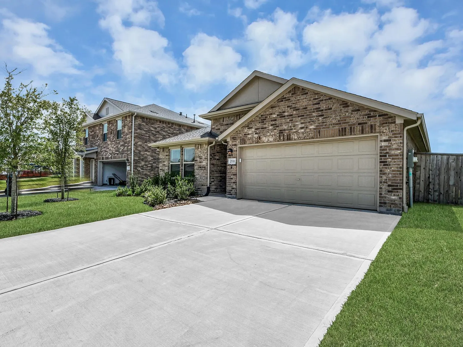 3 bed, 2.0 bath, 1862 sqft, $2,600 — Photo 4
