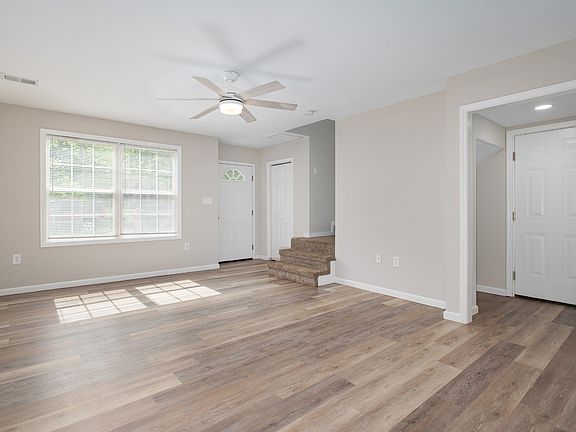 3rd image of 600 9th St