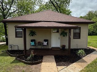 720 W Buckley St, Park Hills, MO 63601