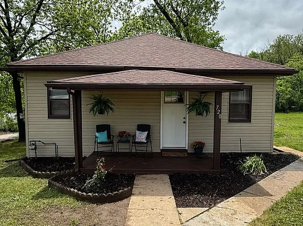 720 W Buckley St, Park Hills, MO 63601