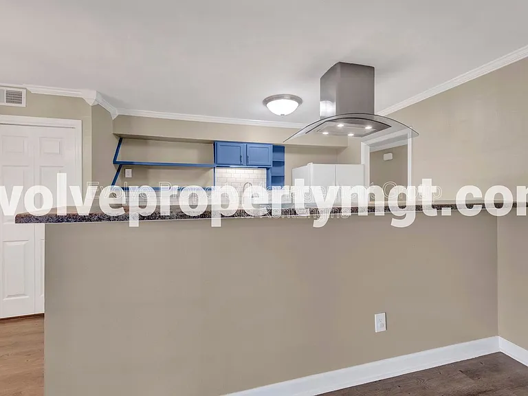 1170 Simmonsridge Dr — Photo 10