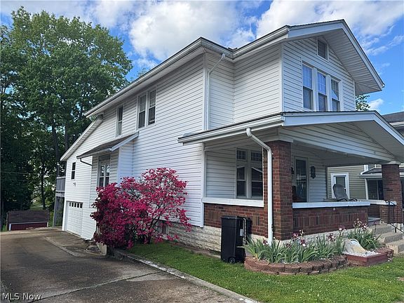 2nd image of 1023 Foster Ave