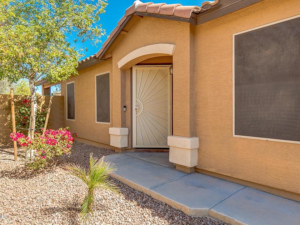 1st image of 40498 W Thornberry Ln