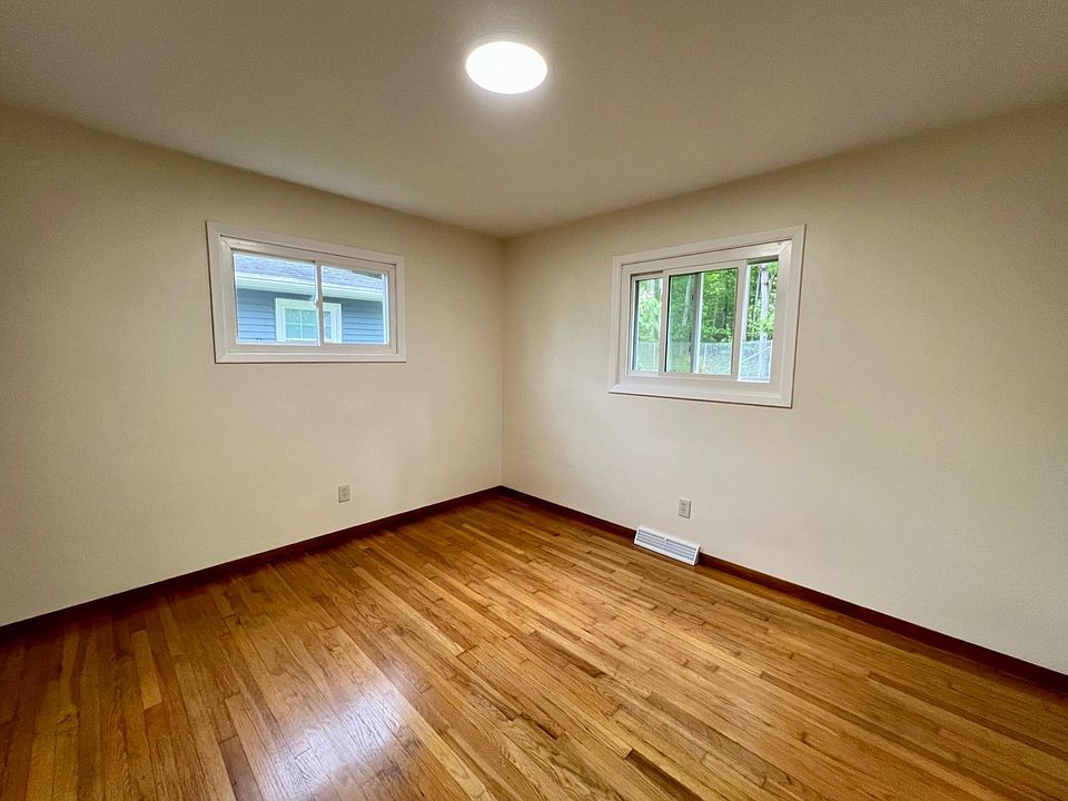 128 Halley St Erie PA Zillow