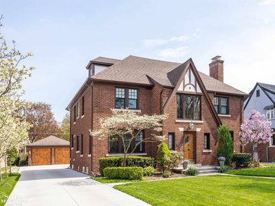 188 Kerby Rd, Grosse Pointe Farms, MI, 48236