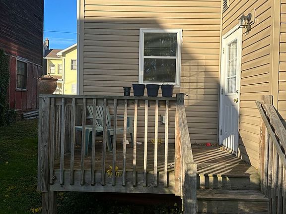 2nd image of 115-117 W 12th St