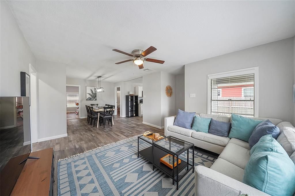 2111 8th Ave N, Texas City, TX 77590 Zillow