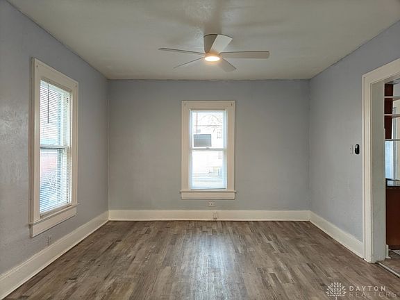 3rd image of 58 Hallwood Ave