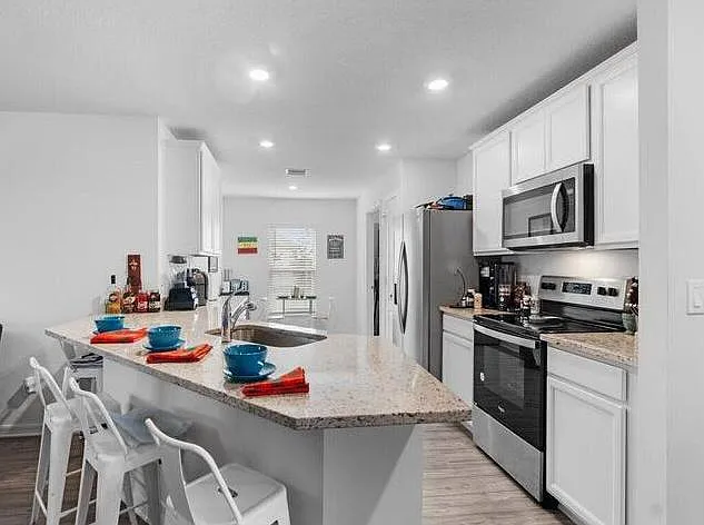 5318 Imagination Dr — Photo 2