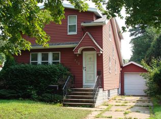 712 Jerome St, Midland, MI 48640
