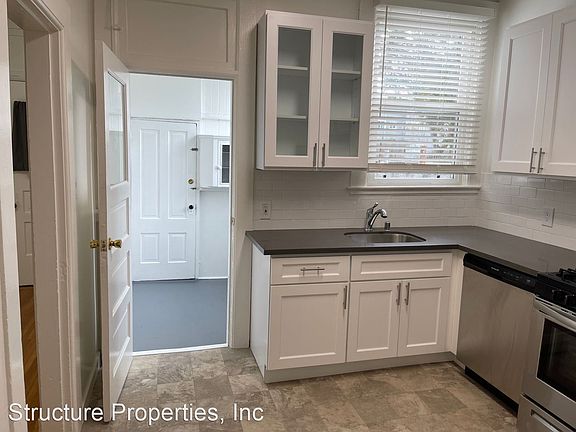 2nd image of 2645 McAllister St