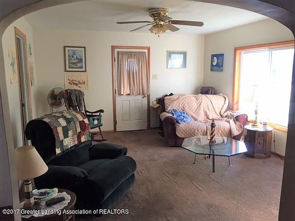 2nd image of 311 E Grand River Rd